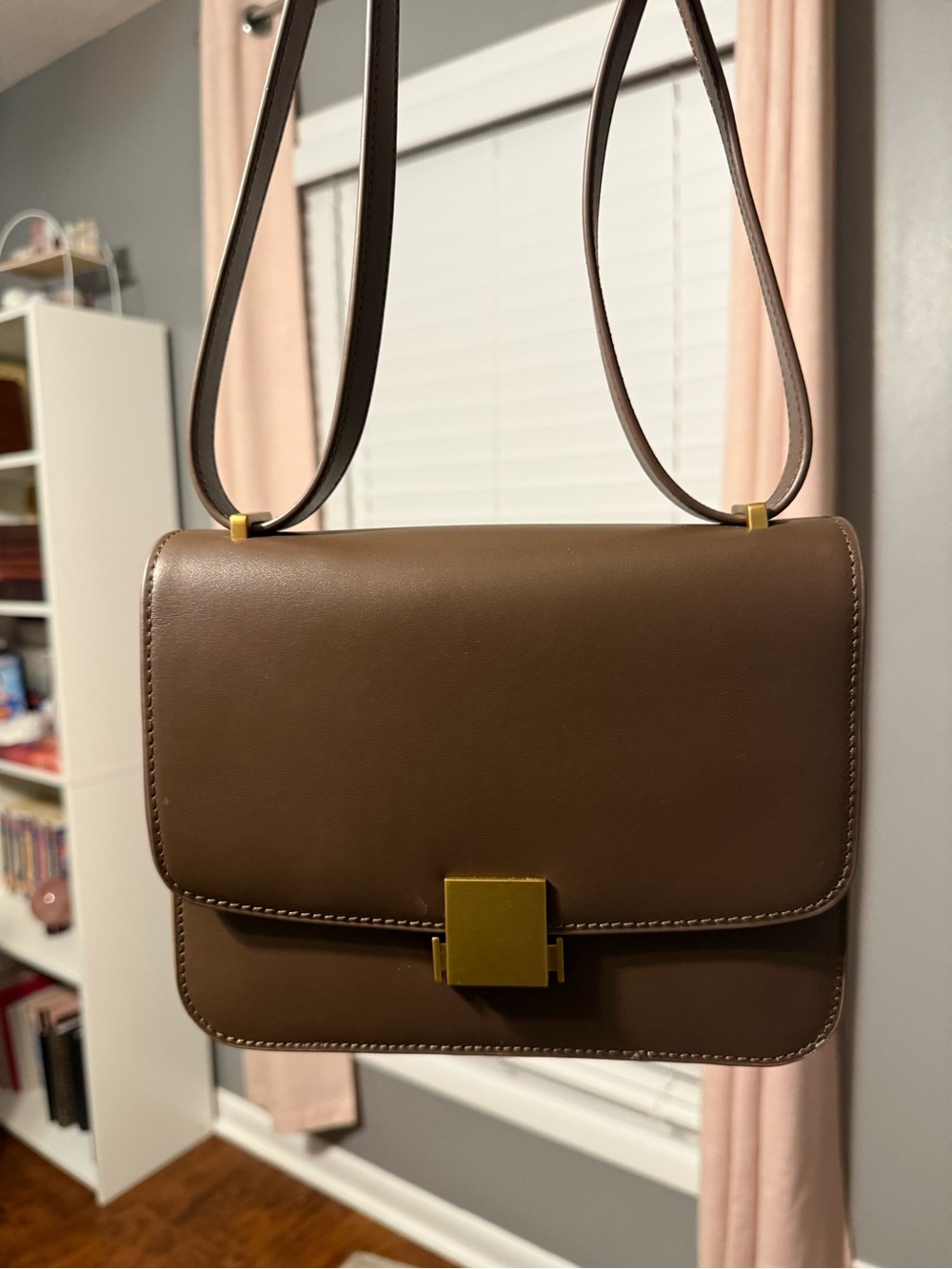 SUPER RARE Quince Italian Leather Box Shoulder Bag 🤎